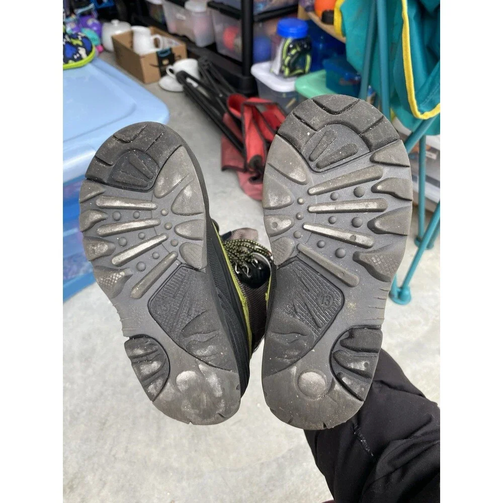 Kamik Kids Winter Snow Boots Size 13 Gray Black Neon Green Waterproof